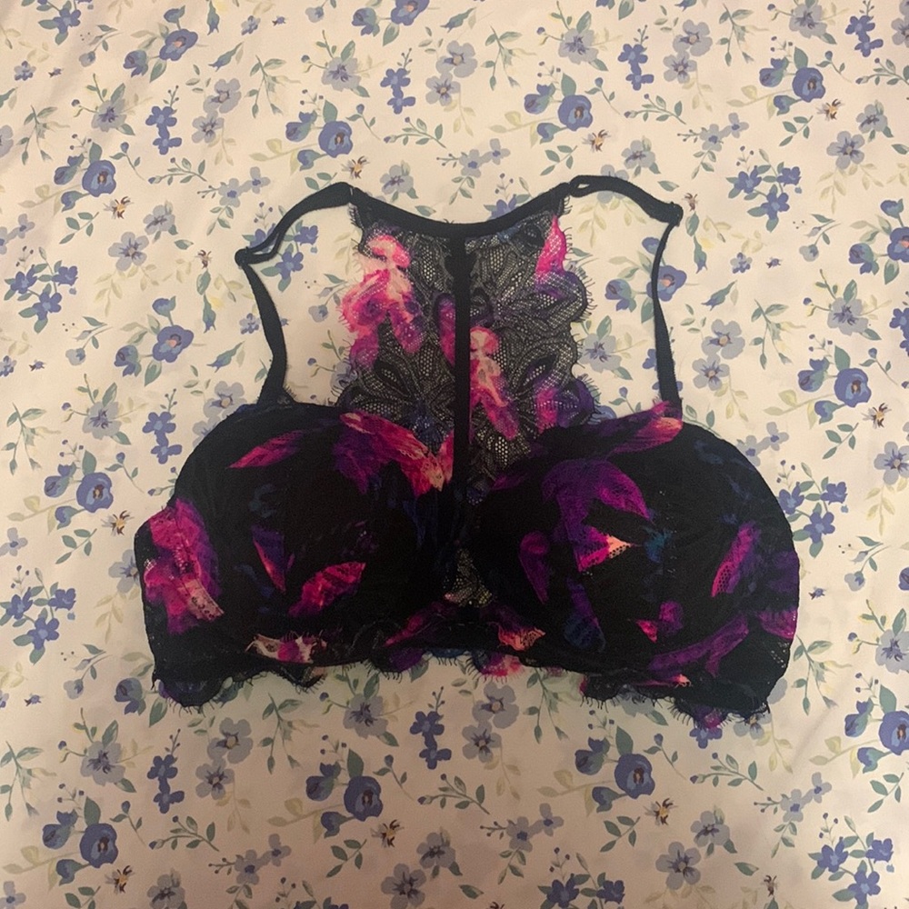 PINK Black Floral Lace Racerback Bra